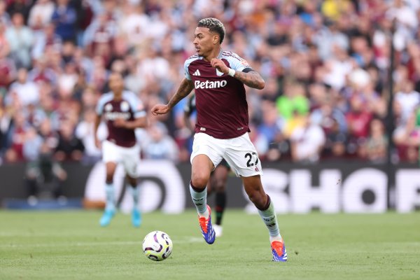 天外体育：罗杰斯与维拉谈妥续约至2031年，成为队内顶薪球员之一